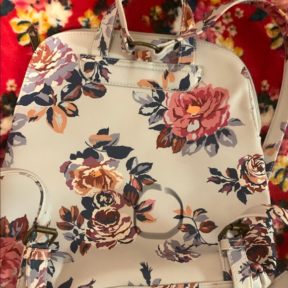 TK exclusive bag - Picture 2 of 3